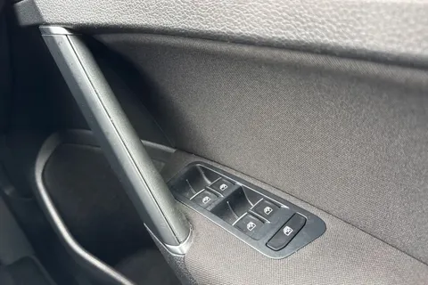 21 of 60 for VOLKSWAGEN GOLF 1.5 TSI EVO GT 5dr DSG