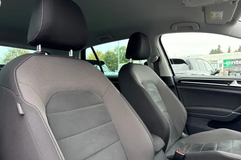 24 of 60 for VOLKSWAGEN GOLF 1.5 TSI EVO GT 5dr DSG