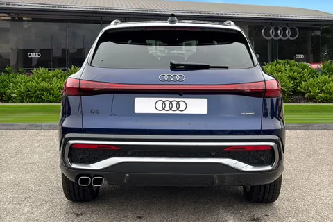  Audi Q5 2.0 TDI S line S Tronic quattro Euro 6 (s/s) 5dr Thumbnail #5
