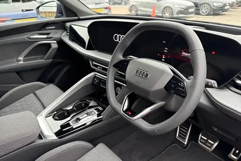  Audi Q5 2.0 TDI S line S Tronic quattro Euro 6 (s/s) 5dr Thumbnail #8