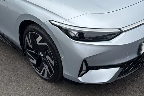 KY74DHZ Volkswagen Id.7 250kW 4MOTION GTX 86kWh 5dr Auto, **EXTERIOR PACK PLUS+21 INCH ALLOYS** Thumbnail #10