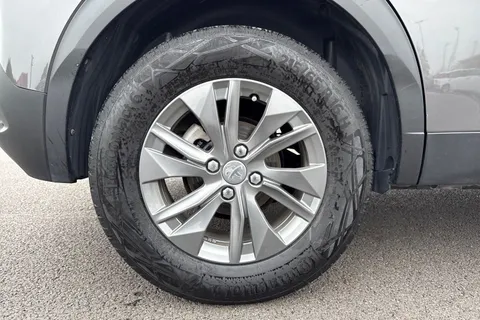 LL22KFE PEUGEOT 2008 1.2 PureTech Active Premium Euro 6 (s/s) 5dr Thumbnail #11