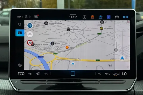 DA25PCF Volkswagen Golf 1.5 TSI 204 Style eHybrid 5dr DSG **AREA VIEW CAMERAS** Thumbnail #18