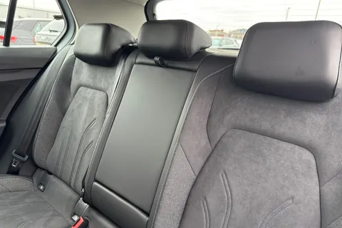 DA25PCF Volkswagen Golf 1.5 TSI 204 Style eHybrid 5dr DSG **AREA VIEW CAMERAS** Thumbnail #20