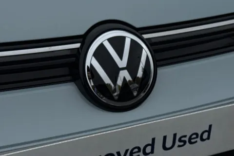 DA25PCF Volkswagen Golf 1.5 TSI 204 Style eHybrid 5dr DSG **AREA VIEW CAMERAS** Thumbnail #29