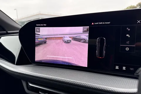  Audi Q5 2.0 TDI S line S Tronic quattro Euro 6 (s/s) 5dr Thumbnail #31