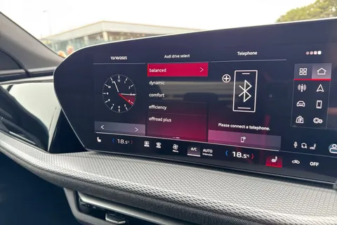  Audi Q5 2.0 TDI S line S Tronic quattro Euro 6 (s/s) 5dr Thumbnail #33