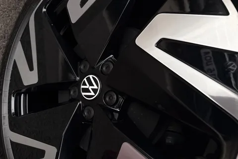 KY74DHZ Volkswagen Id.7 250kW 4MOTION GTX 86kWh 5dr Auto, **EXTERIOR PACK PLUS+21 INCH ALLOYS** Thumbnail #32