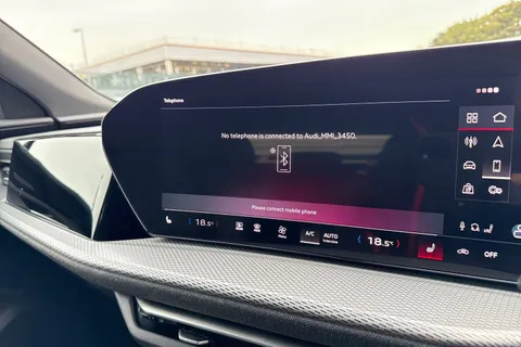  Audi Q5 2.0 TDI S line S Tronic quattro Euro 6 (s/s) 5dr Thumbnail #37