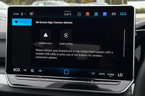 DA25PCF Volkswagen Golf 1.5 TSI 204 Style eHybrid 5dr DSG **AREA VIEW CAMERAS** Thumbnail #41