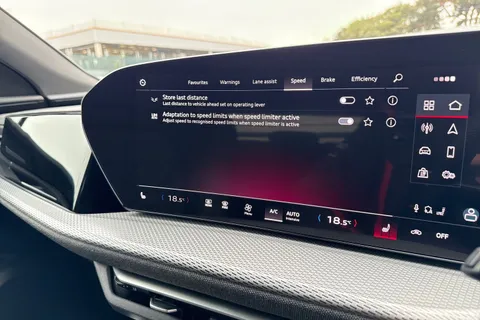  Audi Q5 2.0 TDI S line S Tronic quattro Euro 6 (s/s) 5dr Thumbnail #45