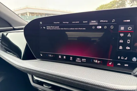  Audi Q5 2.0 TDI S line S Tronic quattro Euro 6 (s/s) 5dr Thumbnail #46