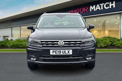 PE19ULX Volkswagen Tiguan 2.0 TDI SEL DSG 4Motion Euro 6 (s/s) 5dr Thumbnail #6