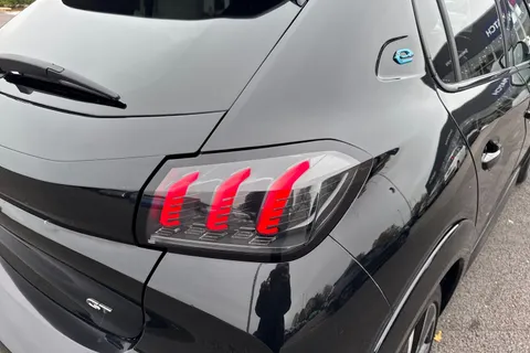 NX71YKG PEUGEOT e-208 50kWh GT Premium Auto 5dr Thumbnail #8