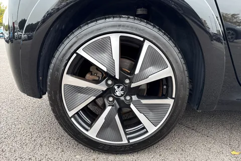 NX71YKG PEUGEOT e-208 50kWh GT Premium Auto 5dr Thumbnail #11