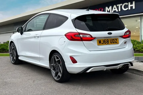 MJ68UDZ Ford Fiesta 1.5T EcoBoost ST-2 Euro 6 3dr Thumbnail #3