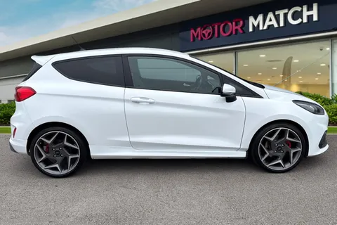 MJ68UDZ Ford Fiesta 1.5T EcoBoost ST-2 Euro 6 3dr Thumbnail #4