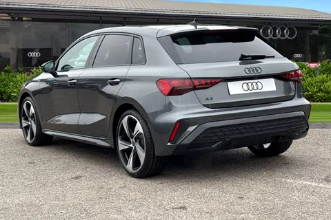  Audi A3 1.5 TFSI Black Edition Sportback Euro 6 (s/s) 5dr Thumbnail #3