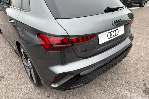  Audi A3 1.5 TFSI Black Edition Sportback Euro 6 (s/s) 5dr Thumbnail #8