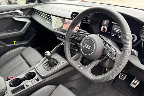  Audi A3 1.5 TFSI Black Edition Sportback Euro 6 (s/s) 5dr Thumbnail #14