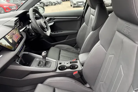  Audi A3 1.5 TFSI Black Edition Sportback Euro 6 (s/s) 5dr Thumbnail #16