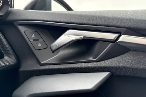  Audi A3 1.5 TFSI Black Edition Sportback Euro 6 (s/s) 5dr Thumbnail #21