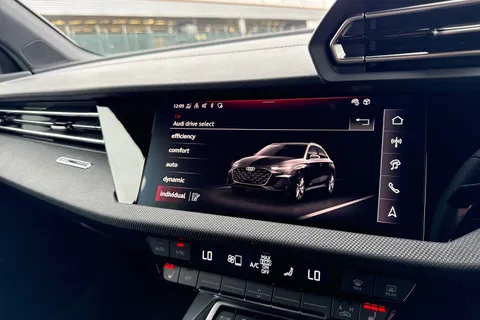  Audi A3 1.5 TFSI Black Edition Sportback Euro 6 (s/s) 5dr Thumbnail #43