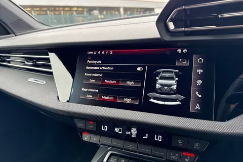  Audi A3 1.5 TFSI Black Edition Sportback Euro 6 (s/s) 5dr Thumbnail #44