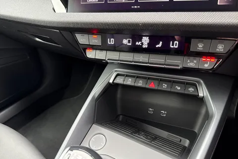  Audi A3 1.5 TFSI Black Edition Sportback Euro 6 (s/s) 5dr Thumbnail #50