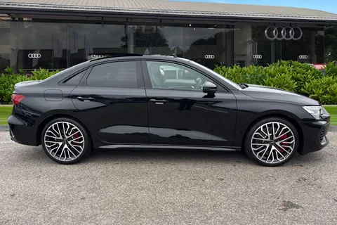  Audi S3 2.0 TFSI Vorsprung S Tronic quattro Euro 6 (s/s) 4dr Thumbnail #4