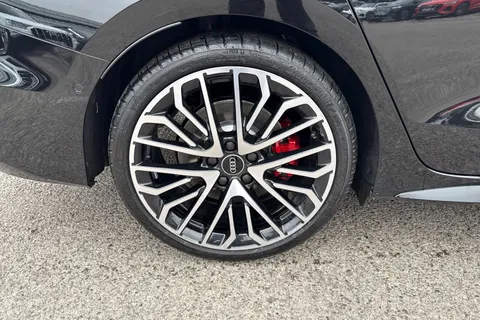  Audi S3 2.0 TFSI Vorsprung S Tronic quattro Euro 6 (s/s) 4dr Thumbnail #11