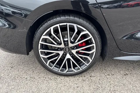  Audi S3 2.0 TFSI Vorsprung S Tronic quattro Euro 6 (s/s) 4dr Thumbnail #13