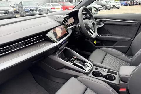  Audi S3 2.0 TFSI Vorsprung S Tronic quattro Euro 6 (s/s) 4dr Thumbnail #15