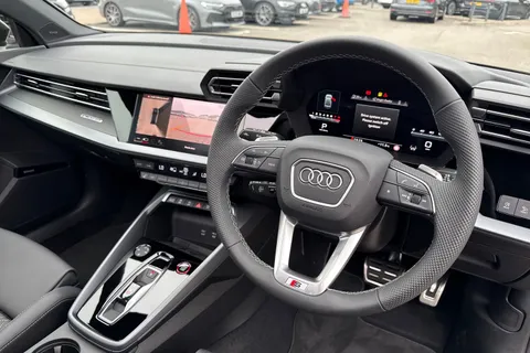  Audi S3 2.0 TFSI Vorsprung S Tronic quattro Euro 6 (s/s) 4dr Thumbnail #18