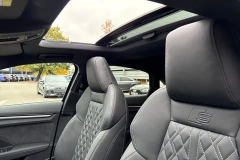  Audi S3 2.0 TFSI Vorsprung S Tronic quattro Euro 6 (s/s) 4dr Thumbnail #25