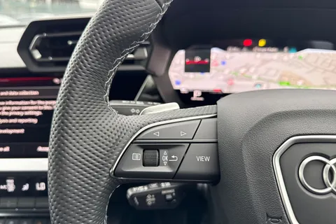  Audi S3 2.0 TFSI Vorsprung S Tronic quattro Euro 6 (s/s) 4dr Thumbnail #28