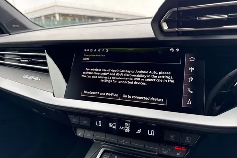  Audi S3 2.0 TFSI Vorsprung S Tronic quattro Euro 6 (s/s) 4dr Thumbnail #44