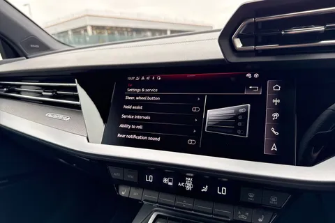  Audi S3 2.0 TFSI Vorsprung S Tronic quattro Euro 6 (s/s) 4dr Thumbnail #50