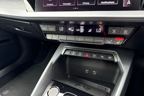  Audi S3 2.0 TFSI Vorsprung S Tronic quattro Euro 6 (s/s) 4dr Thumbnail #55