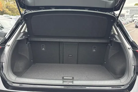 7 of 47 for VOLKSWAGEN T-ROC 1.0 TSI 115 Life 5dr