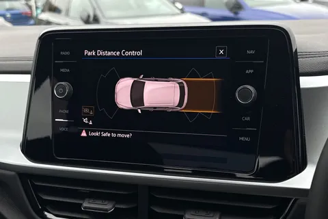 41 of 47 for VOLKSWAGEN T-ROC 1.0 TSI 115 Life 5dr