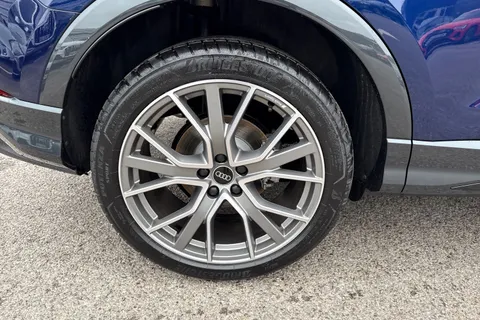 Audi Q3 1.5 TFSI CoD 35 Black Edition Euro 6 (s/s) 5dr Thumbnail #11