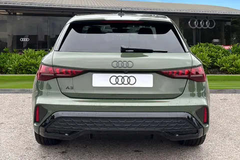 Audi A3 1.5 TFSI Black Edition Sportback Euro 6 (s/s) 5dr Thumbnail #5