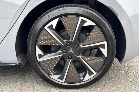 KY25JXU CUPRA Born e-Boost 79kWh VZ Auto 5dr Thumbnail #11