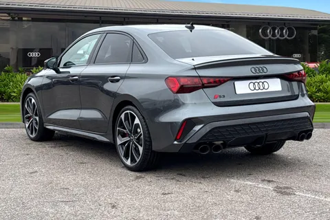 Audi S3 2.0 TFSI Black Edition S Tronic quattro Euro 6 (s/s) 4dr Thumbnail #3