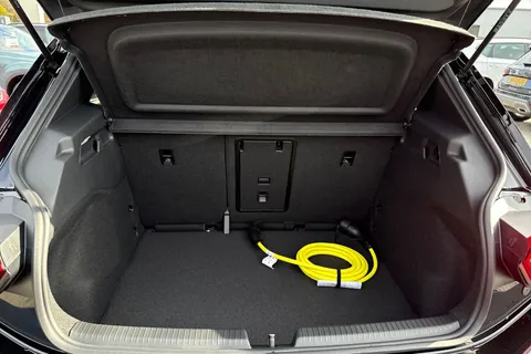 Volkswagen ID.3 Pro S 79kWh Match Auto 5dr Thumbnail #7