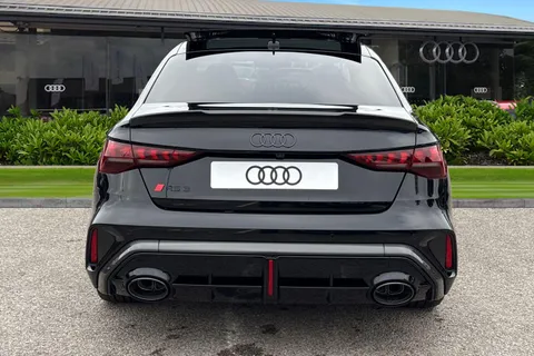  Audi RS 3 2.5 TFSI Carbon Vorsprung S Tronic quattro Euro 6 (s/s) 4dr Thumbnail #5