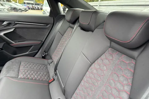  Audi RS 3 2.5 TFSI Carbon Vorsprung S Tronic quattro Euro 6 (s/s) 4dr Thumbnail #19