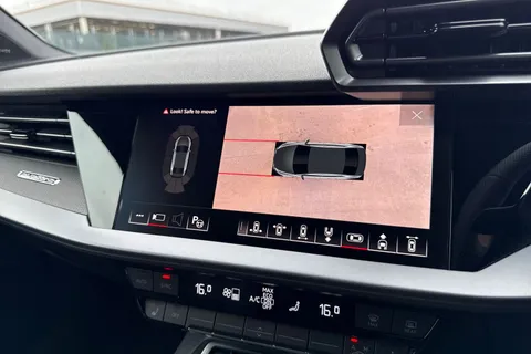  Audi RS 3 2.5 TFSI Carbon Vorsprung S Tronic quattro Euro 6 (s/s) 4dr Thumbnail #35