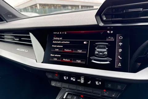  Audi RS 3 2.5 TFSI Carbon Vorsprung S Tronic quattro Euro 6 (s/s) 4dr Thumbnail #50